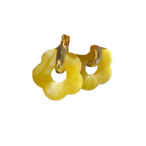 Boucles d'oreilles resine jaune fleur