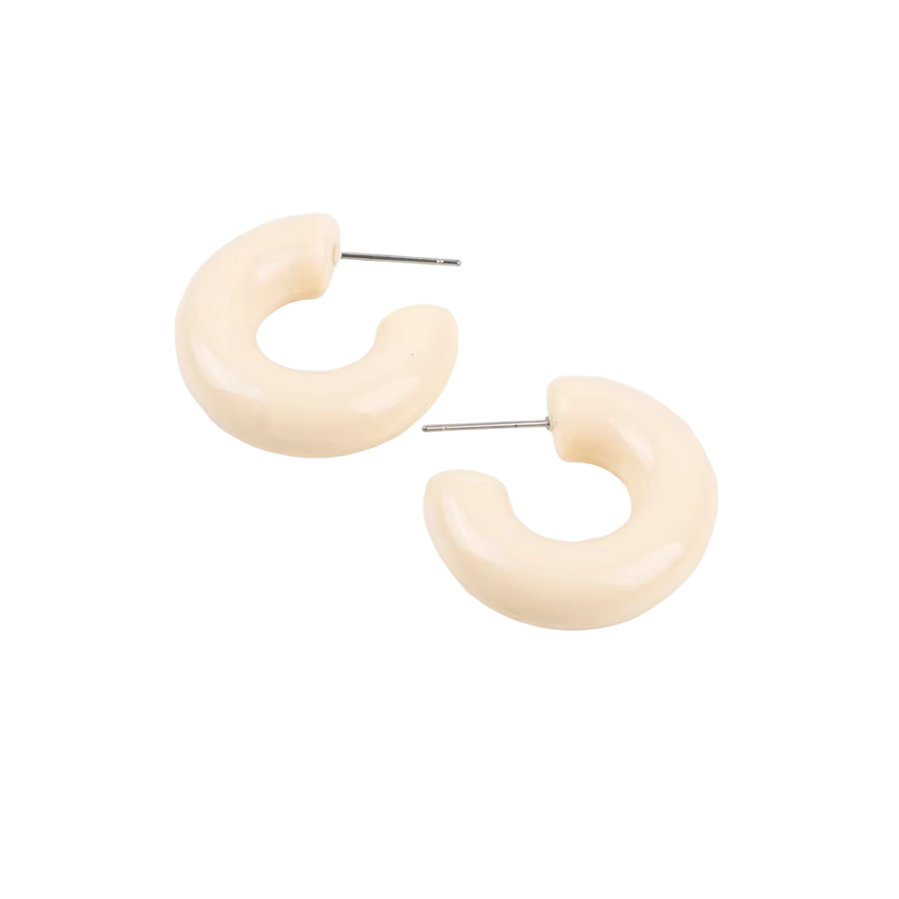 Boucles d'oreilles résine blanches design